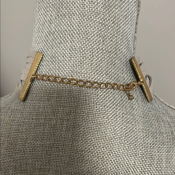NWOT Faux Suede Grey Choker Necklace - Picture 3 of 7